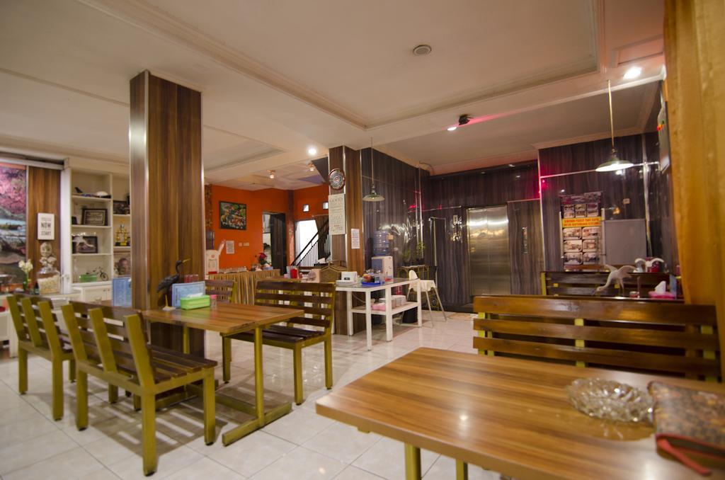 Guest House Salon Fora Gegerkalong Setiabudhi Bandung Exterior photo